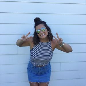 Meet your Posher, Lucy